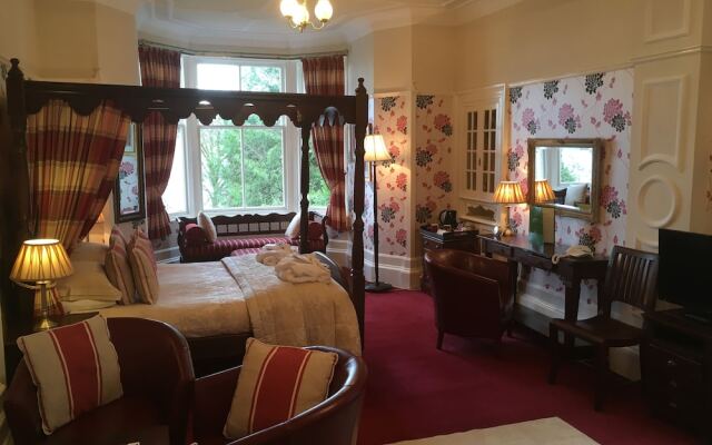 Abbots Brae Hotel