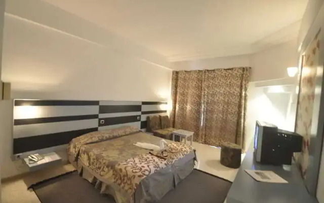 Primalife Chiraz Thalassa & Golf