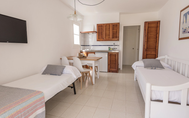 Apartamentos Las Brisas I & II