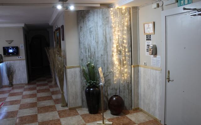 Hostal Virgen del Rocio II