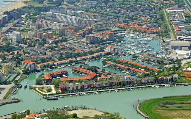 Cozy Flat With Swimming Pool