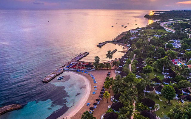 Decameron Club Caribbean Runaway Bay, Ramada All-Inclusive Resort