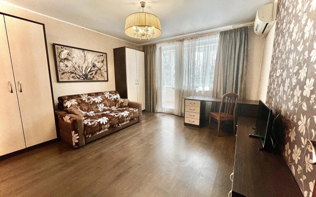 Апартаменты УютСтэй на проезде Луговой