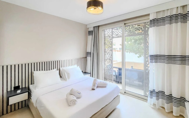 Xuru Stays I Homestyle & Summery 1bdr@ Mangroovy Free Beach Pool