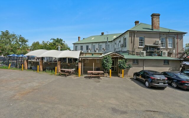 Imperial Hotel Singleton