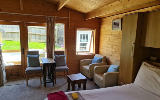 Pet Friendly Private Cabin Town Eurotunnel Beach