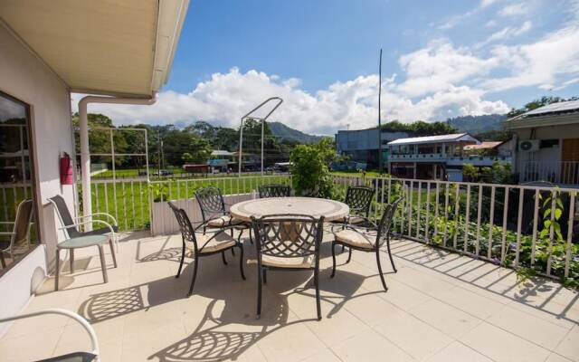 Tuanis Aparthotel