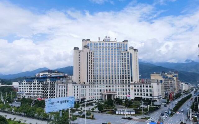 Hong Ji Hua Tian Hotel