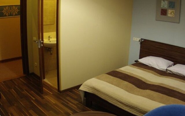 Hotel Darnitskiy