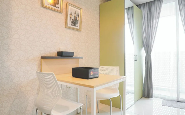 Comfortable Studio at West Vista Apartment