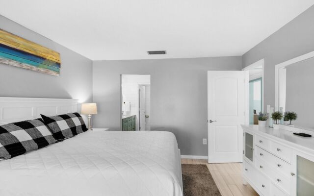 Edgewater Golf Villa 1409