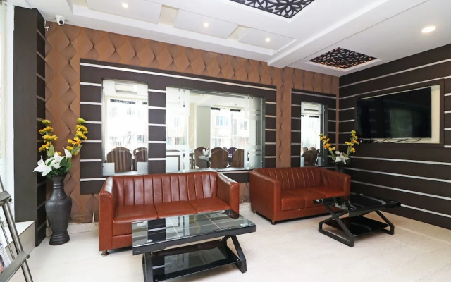 OYO 7054 Hotel Amabalika