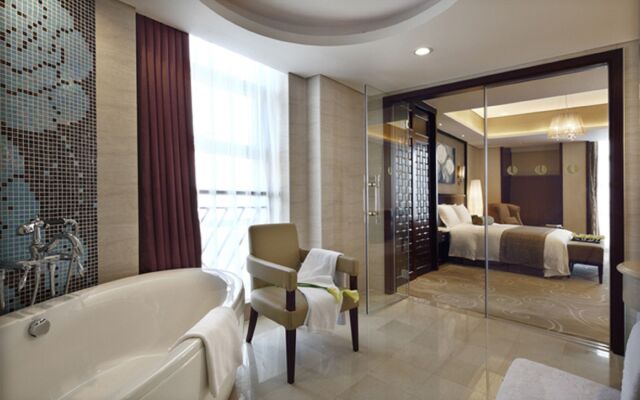 Grand Gong Da Jian Guo