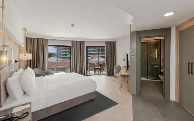 DoubleTree by Hilton Antalya-Kemer All-Inclusive Resort