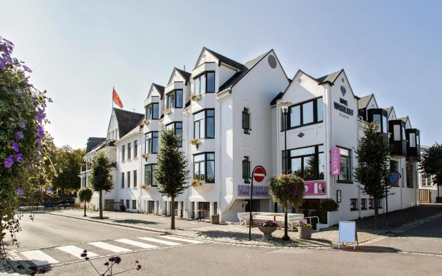 hotelImage