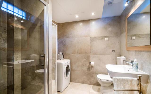 Stunning Home in Dubrovnik With Wifi and 3 Bedrooms