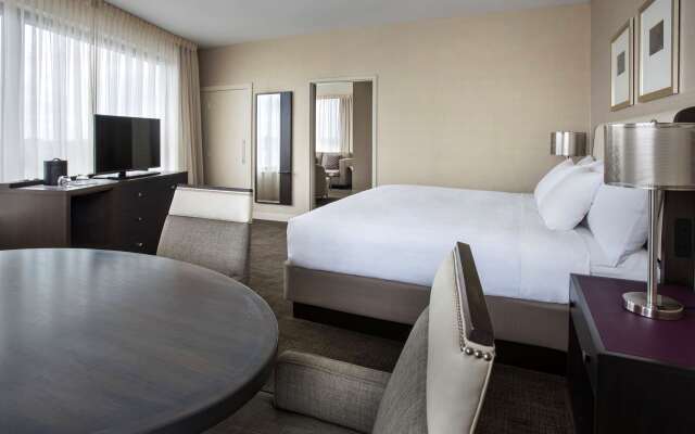 Hyatt Regency Pittsburgh International Airport