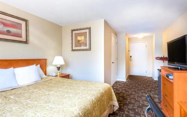 Super 8 Watertown/Cambridge/Boston Area