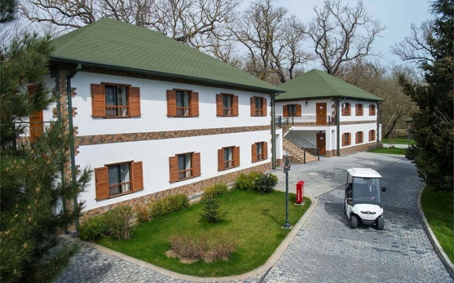 River Inn Hotel
