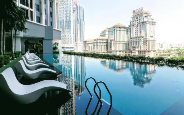 Mews Luxe Residence Apartments