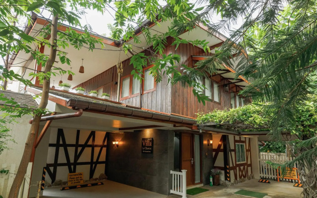 Le Charcoa Hotel