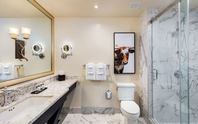 Brownwood Hotel & Spa