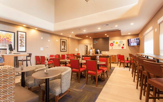 Holiday Inn Express And Suites Santa Fe by IHG