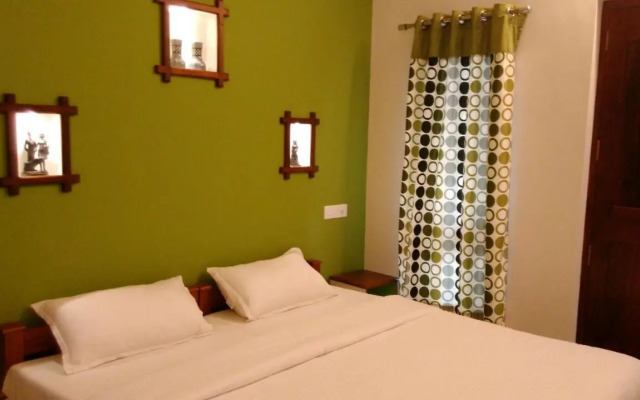 Mango Kerala Houseboats
