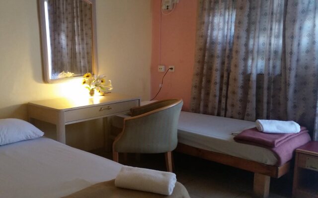 Hotel 28