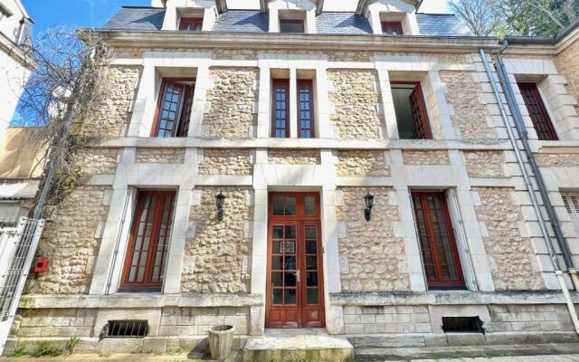 Le Carnot, à 50m de la gare de Poitiers !