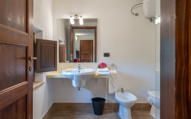 Agriturismo Borgo Pulciano in Montone