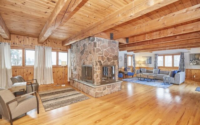 Grand Niagara Estate Lodge