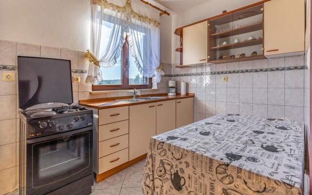 Stunning Home in Volme With Wifi and 2 Bedrooms