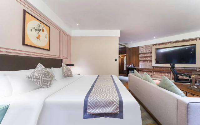 GEM Hotel Luoyang Longmen High Speed Railway Station Univerisity Town