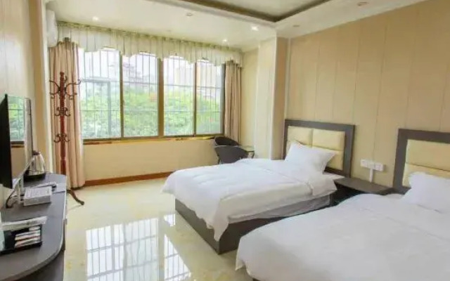 Zhuoqi Business Hotel