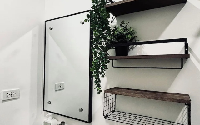 Bright & Airy Urban Escape