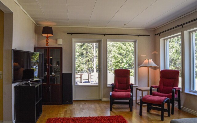 Nice Home in Mariefred With Wifi and 4 Bedrooms