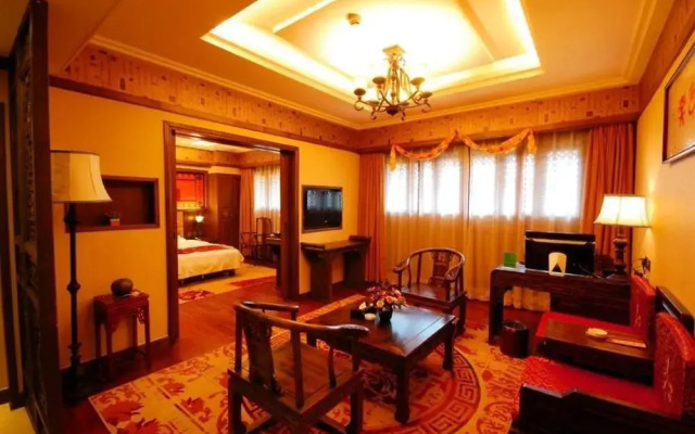 Lijiang Golden Path Hospitality
