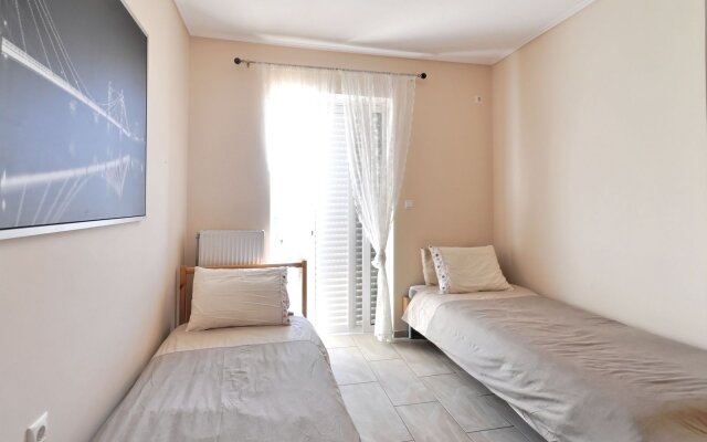 Brand New Family Apartment With Acropolis View, Sleeps 5