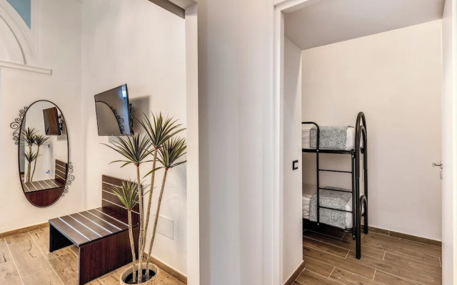 The Quarters Naples Apartment