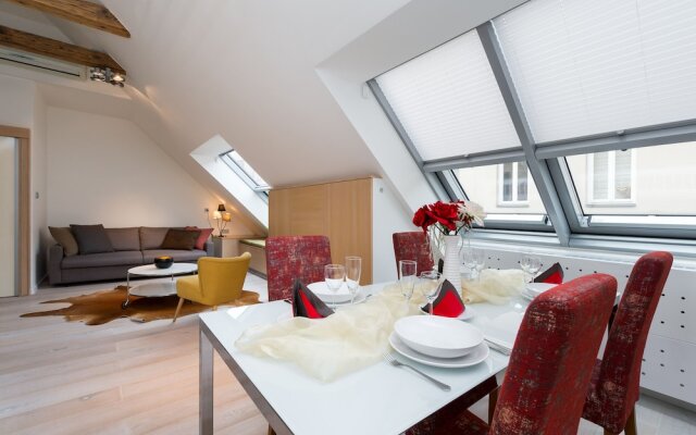 EMPIRENT Rose Apartments