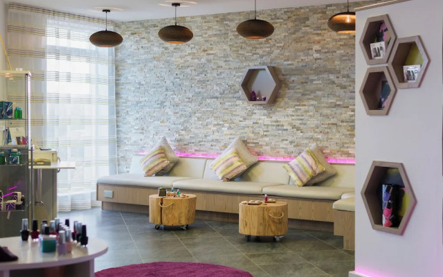 Una, Lodge 73