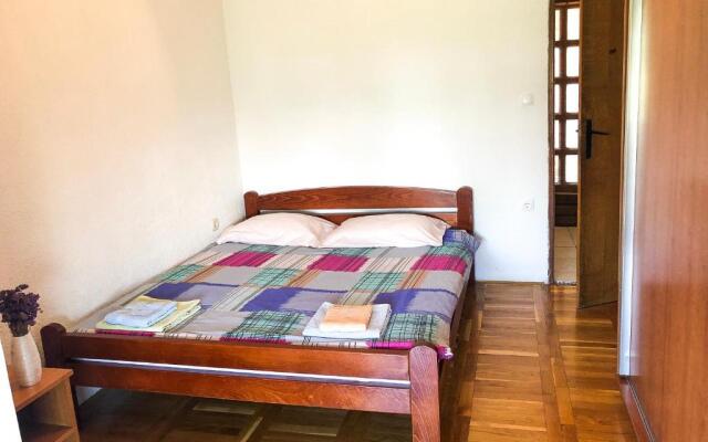 Apartment Bura