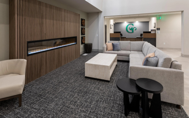 GrandStay Hotel & Suites Kaukauna