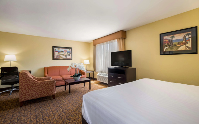 Best Western Escondido Hotel