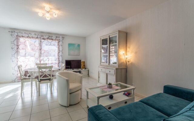 Apartment With 2 Bedrooms in Guillestre, With Wonderful Mountain View,