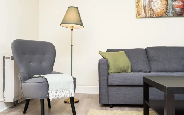 2 Bed Flat-ground Floor-parking