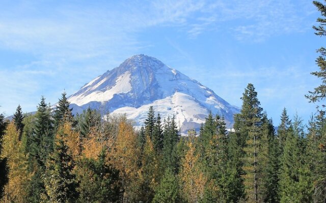 Cooper Spur Mountain Resort