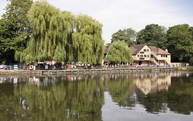 Premier Inn Maidstone (Sandling)