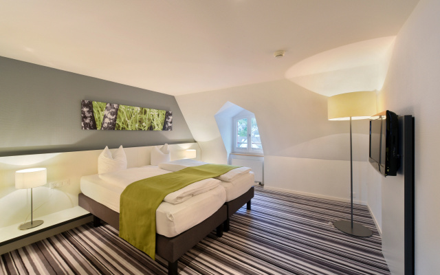 Hotel Vitznauerhof - Lifestyle Hideway at the Lake – Guest Rooms – Vitznau